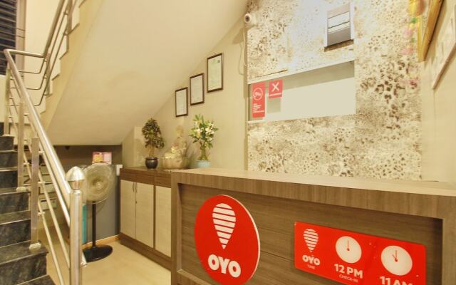 OYO Flagship 11531 Sathya Lodge