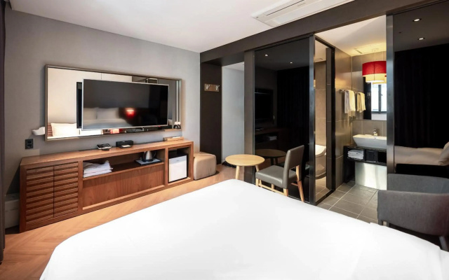 Golden Business Hotel