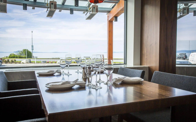 Qualicum Beach Inn