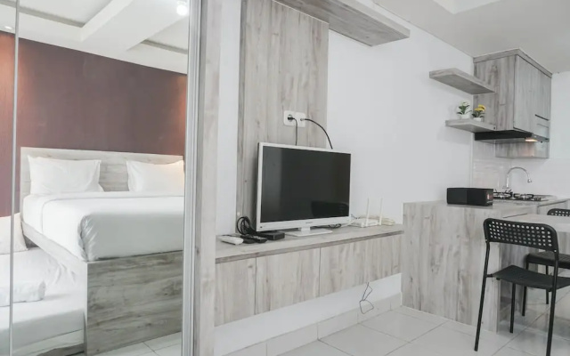 Nice And Comfy Studio At Amethyst Apartment – Guest Rooms – Jakarta