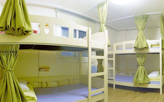 Melon Guesthouse - Hostel