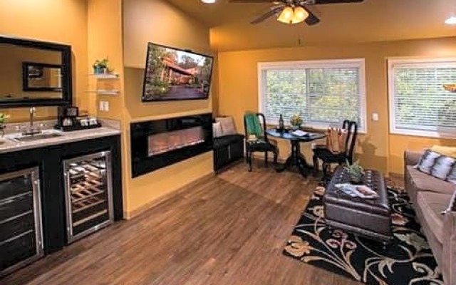 Sycamore Mineral Springs Resort