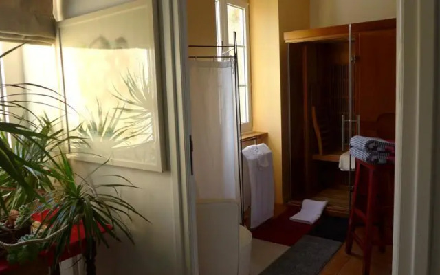 Au Jardin de la Nymphe Bleue