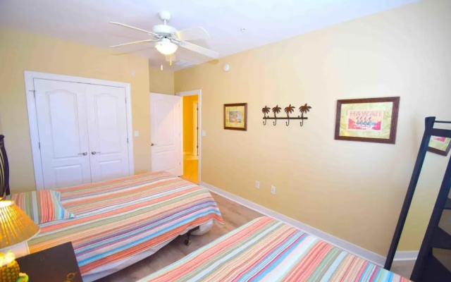 Mariner's Watch 404 4 Bedroom Condo by RedAwning