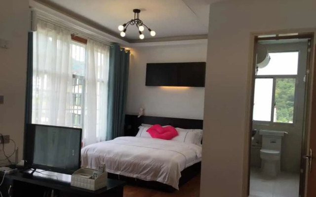 No.8 Gingko Inn
