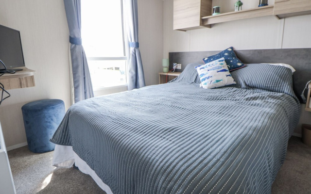 V9 Ty Mawr Holiday Park