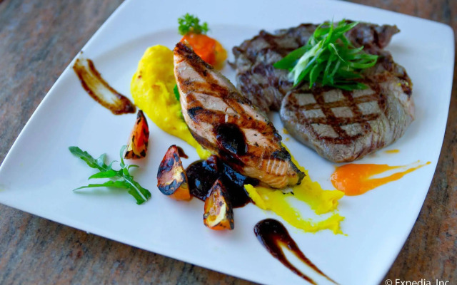 Waterfront Airport Hotel & Casino