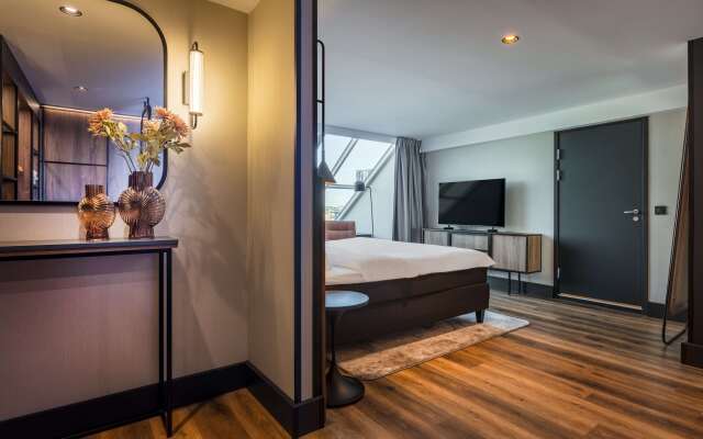 Radisson Blu Royal Garden Hotel