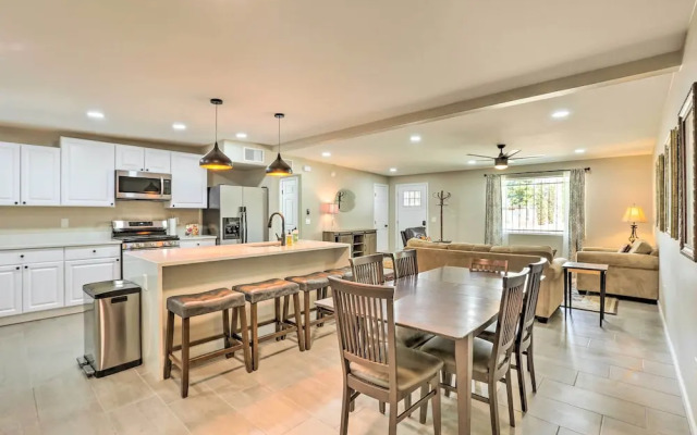 Tucson Getaway w/ Private Pool & Gas Grill!