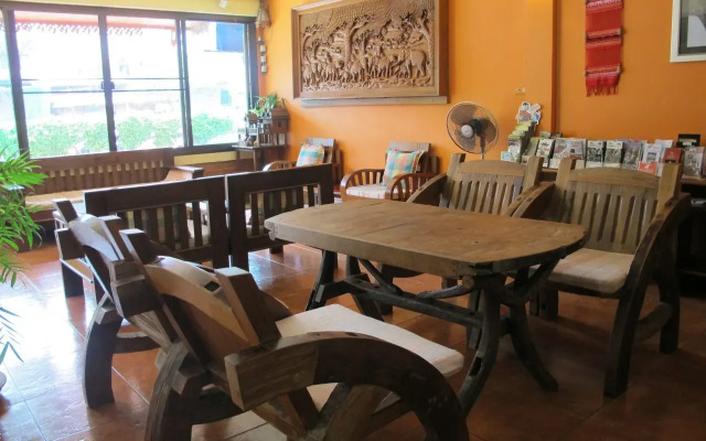 Bautong Lodge Guest House