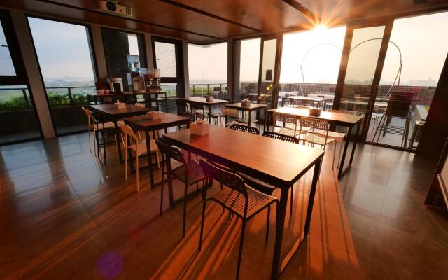 Apause Hotel