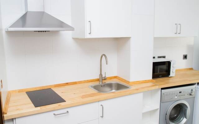 Cute Studio Dos Aceras