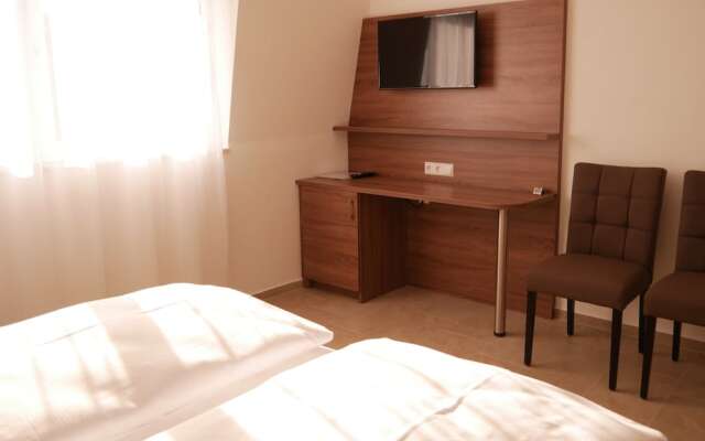 Hotel & Muhlen Apartments