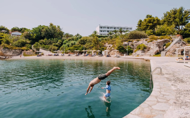 Brown Beach Chalkida Kosher Resort, a member of Brown Hotels