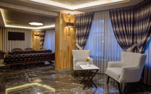Kayhan City Hotel