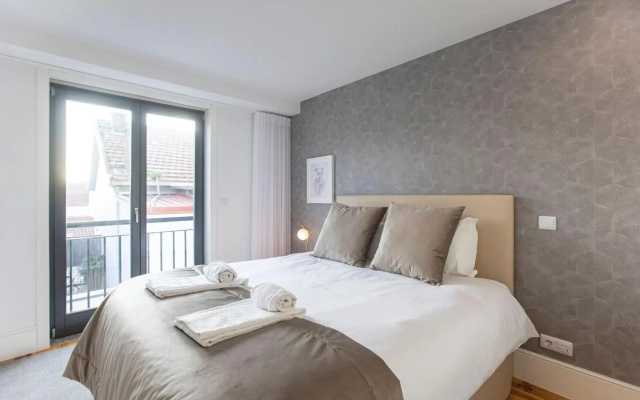 City Center 2BR Flat w/ AC by LovelyStay