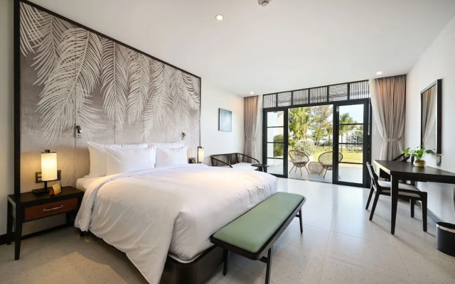 Emerald Ho Tram Resort