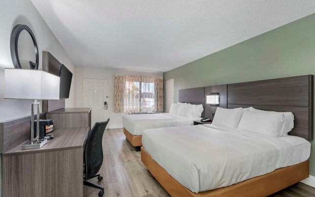 Quality Inn & Suites Orlando East - UCF Area