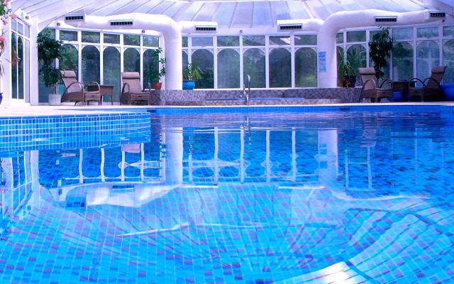Metropole Hotel and Spa