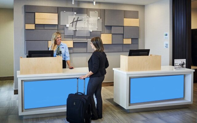 Holiday Inn Express and Suites Brantford by IHG