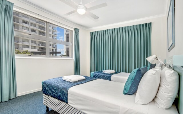 Spin13- Escape To Mooloolaba