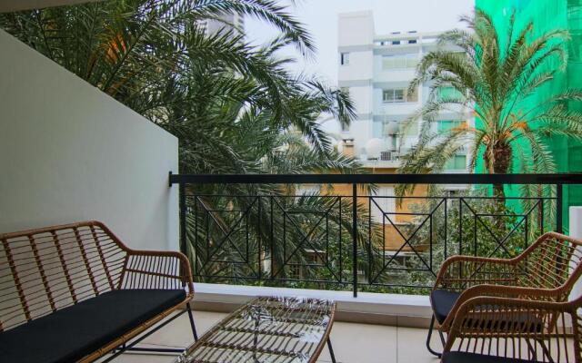 Phaedrus Living: City View Luxury Iras Flat 102