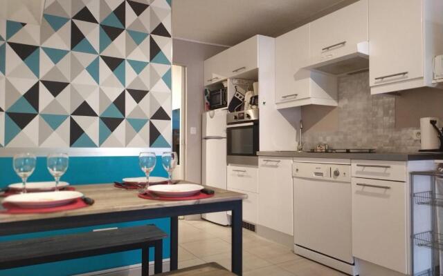 Beau studio avec grande terrasse