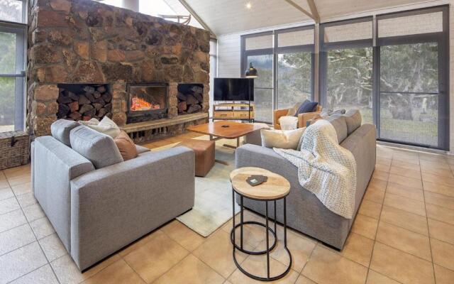 Silvertop Chalet