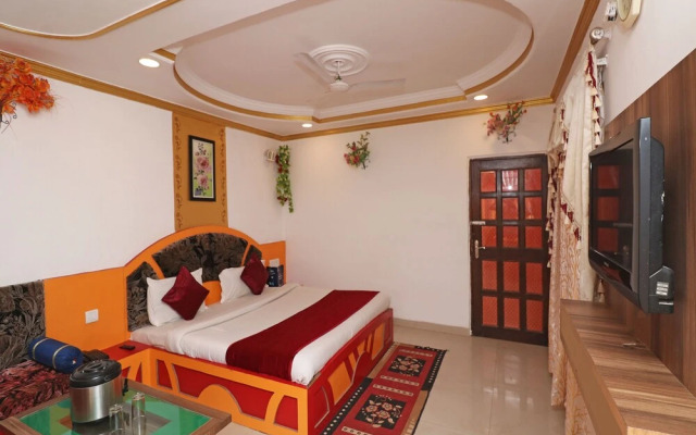 OYO 22675 Hotel Prateek