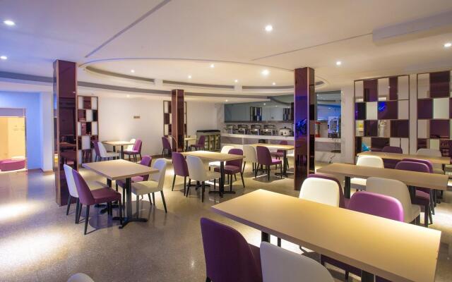 Lavande Hotels Harbin IceSnow World University of Commerce