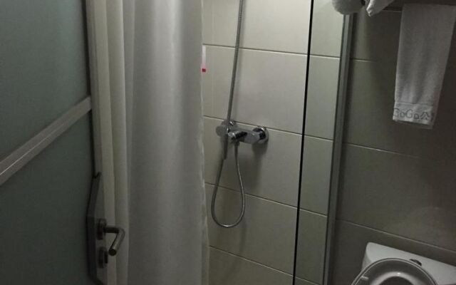 Gogo Apartment