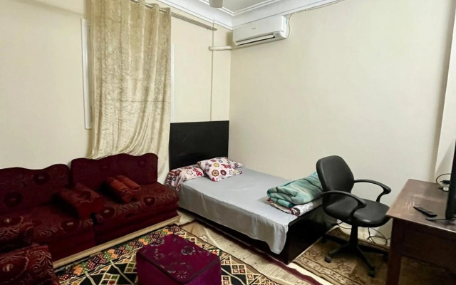 Full Apartment - Low Budget