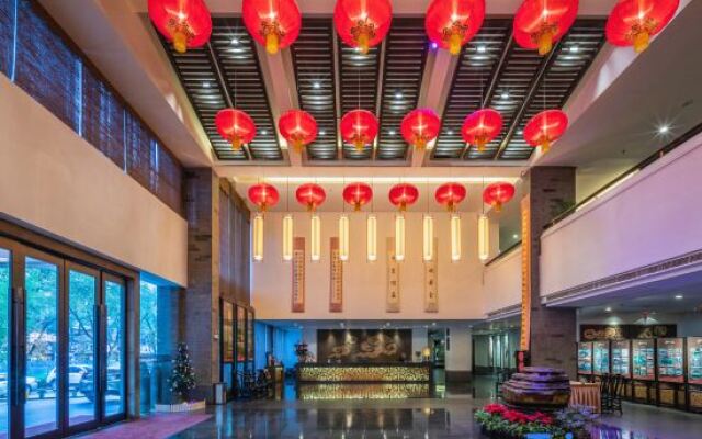 Yunmeng Hotel