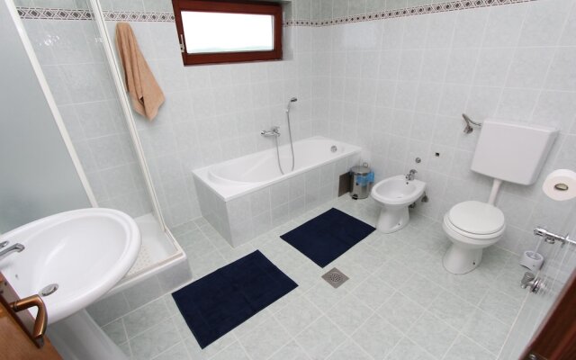 Ambienti Comfort Two-bedroom Apartment