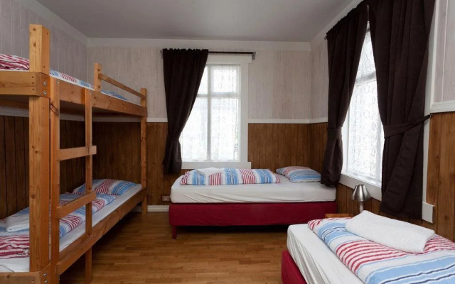 Guesthouse Aurora