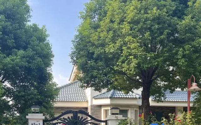 Olive Tree Holiday Villa (Lianyungang Branch) — hotel in Lianyungang