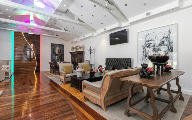 Bali and Eva Midlands