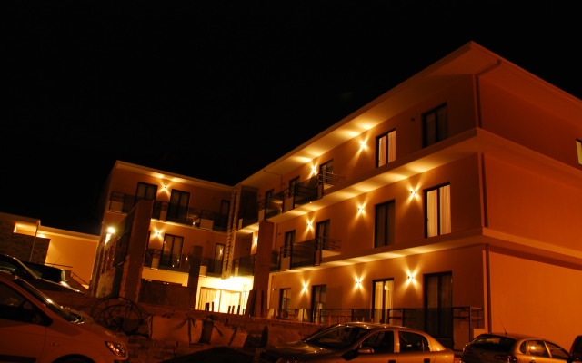 Dovitel Boutique Hotel
