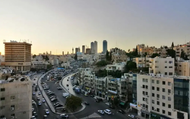 Amazing one Bedroom Apartment in Amman,elwebdah 3