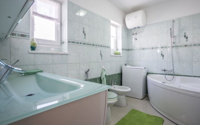 Apartment Paradise View