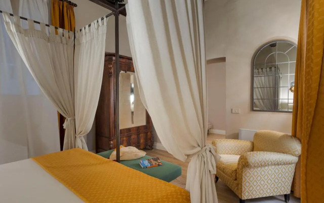 Palazzo Arone dei Baroni di Valentino