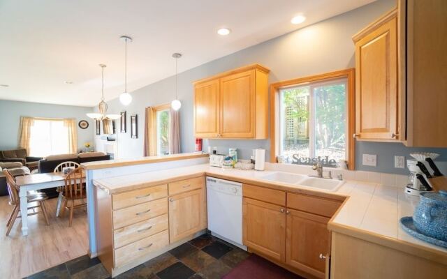 Necanicum - 6 Br Home