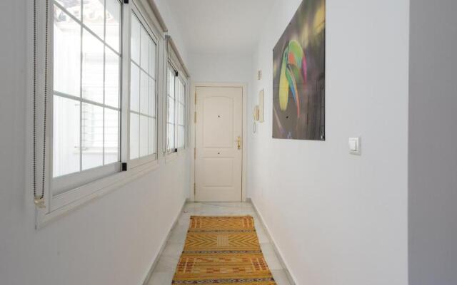 ML3C-Marble Penthouse-Prime location-High Ceilings