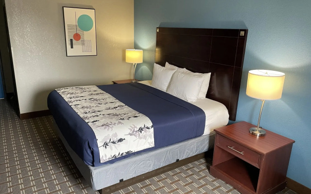 American Inn Cedar Rapids South