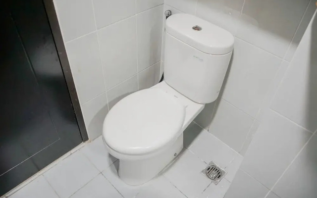 Modern Industrial Studio Apartment at Casa de Parco