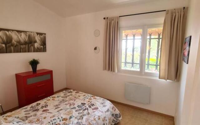 Carqueiranne piscine Grand T2 pour 4 personnes