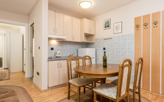 Beautiful Apartment in Opatija With Wifi and 2 Bedrooms