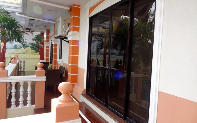The Executive Villa Inn & Suites