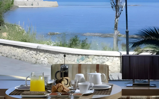 Irida Hotel