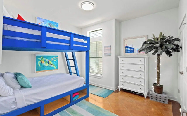 Dauphin Beach House 3 Bedroom & Pool